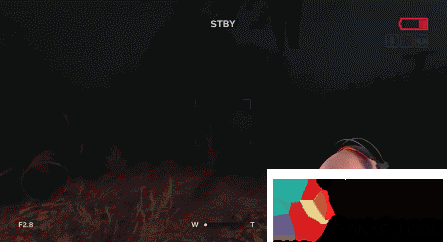 主播玩《逃生2》被两岁女儿“坑爹” 双重惊吓打击