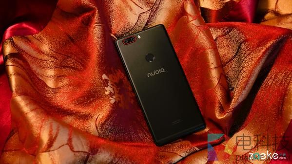 努比亚Z17上手玩：存异于大同