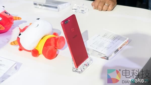 努比亚Z17上手玩：存异于大同