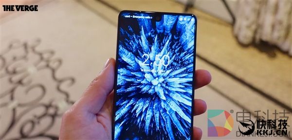 安卓之父手机Essential Phone真机上手