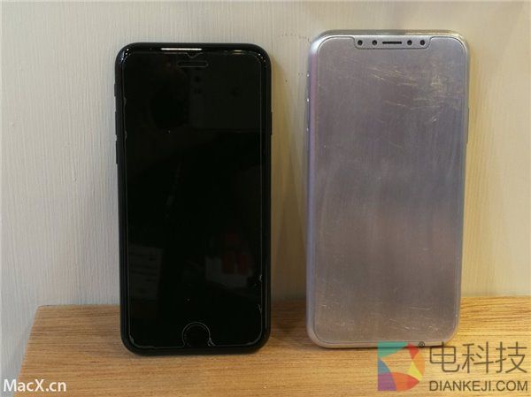 苹果iPhone 8保护壳现身台北展会:基于设计图打造