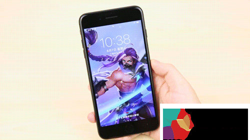 《王者荣耀》定制版iPhone 7 Plus真机图赏！开机后太酷