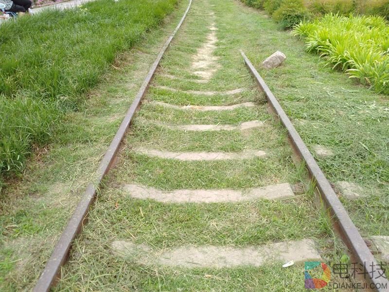 4扬声器设计！为影音而生 华为平板M3青春版评测