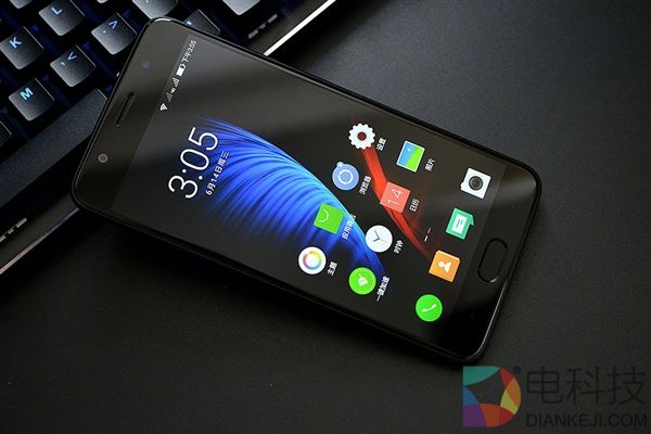 赵丽颖代言！ivvi V3真机实拍：smooth设计理念美观手感相得益彰