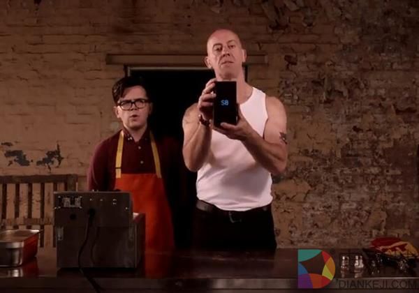 三星S8高温油炸1分钟后：拿出来居然还能打电话！