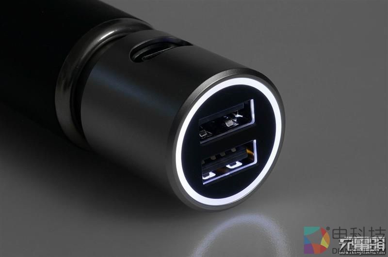 小米车载充电器快充版CZCDQ02ZM拆解评测