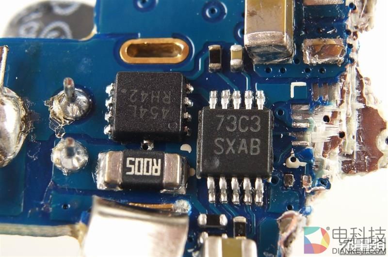 小米车载充电器快充版CZCDQ02ZM拆解评测