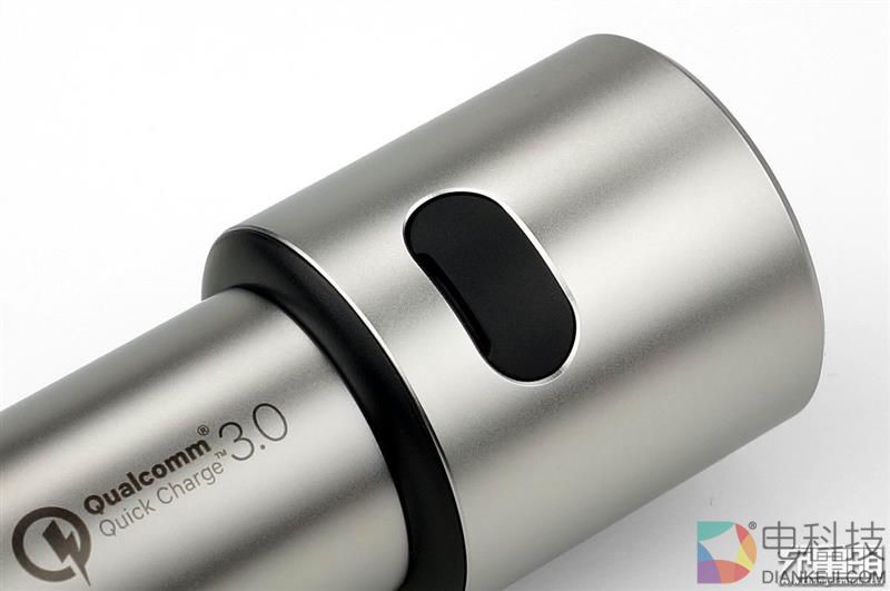 小米车载充电器快充版CZCDQ02ZM拆解评测