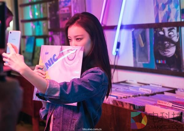 气质女神代言！vivo X9s发布时间确定：2000万前置/2600元