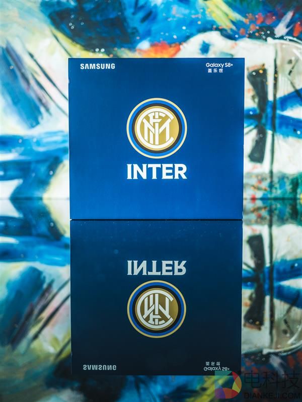 全球限量20000台 三星S8+国米定制版图赏