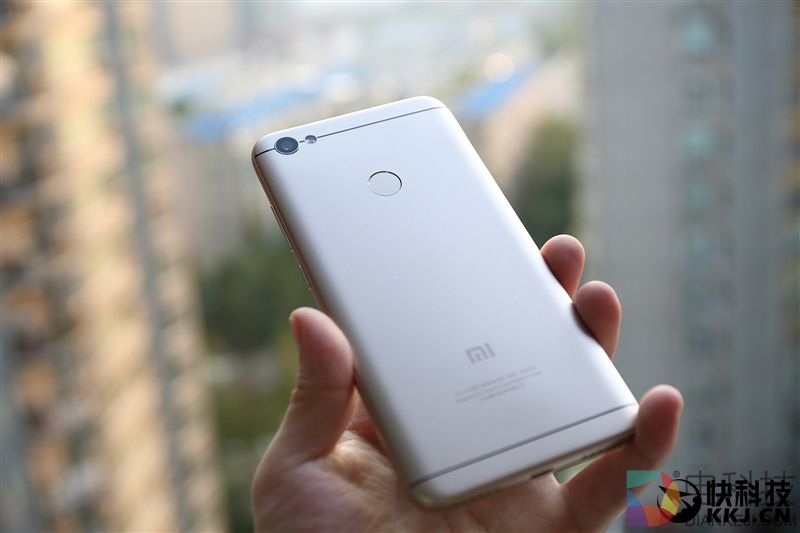 等着卖爆!红米Note 5A高配版评测:1600万柔光自拍
