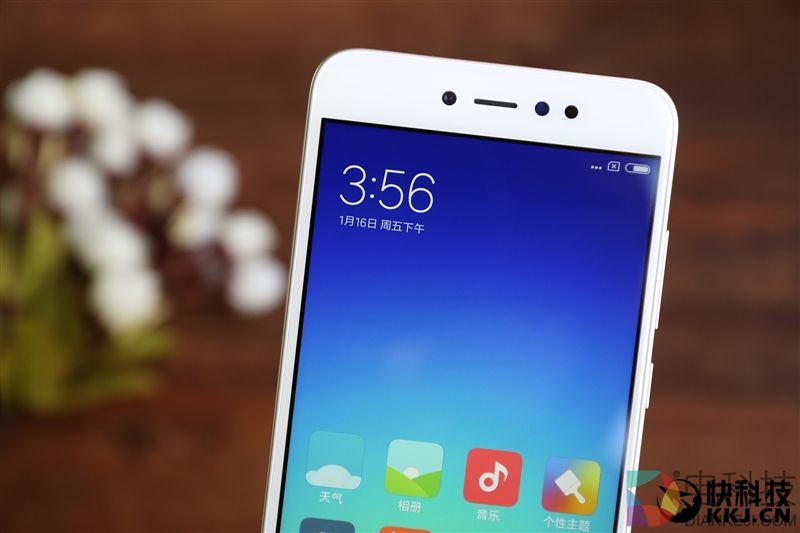 等着卖爆!红米Note 5A高配版评测:1600万柔光自拍