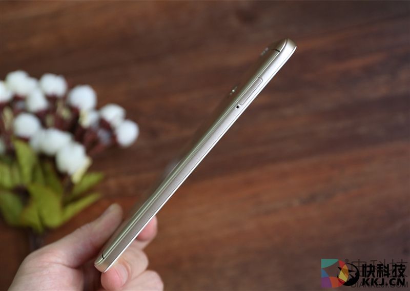 等着卖爆!红米Note 5A高配版评测:1600万柔光自拍