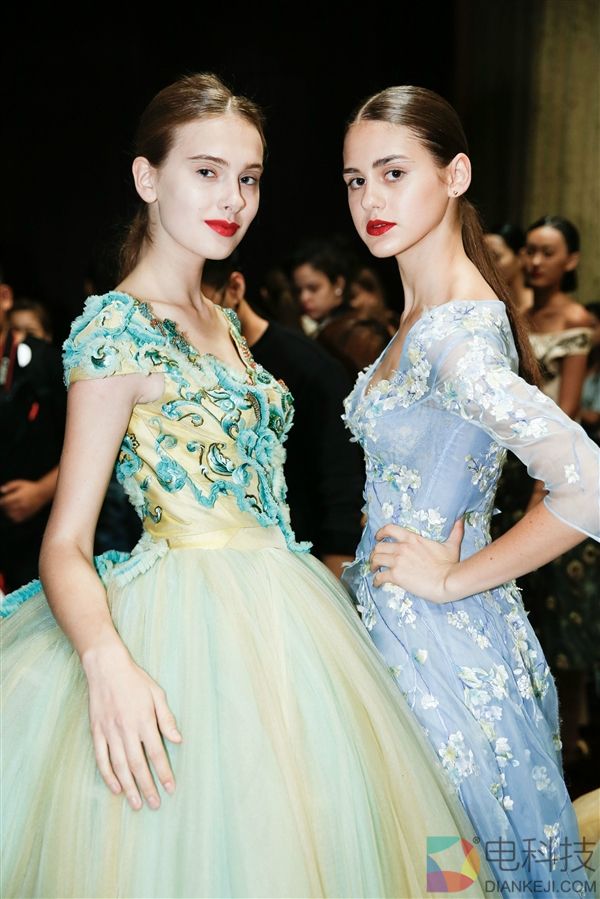 8848钛金手机自曝销量:两年卖了24.8万台