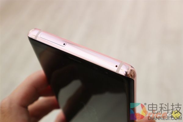 三星Note 8粉色版发布:连S Pen也有了少女气质