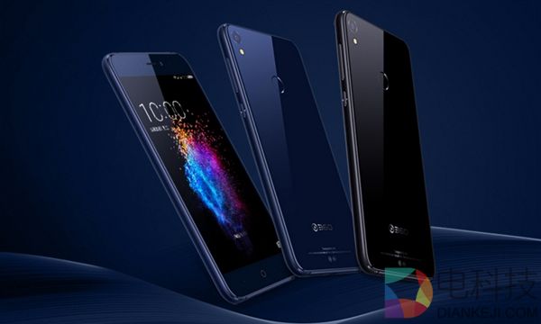 1099元！360手机vizza来了：4G内存/1080P屏