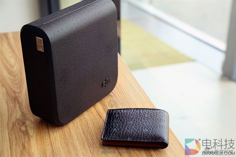 大疆晓Spark无人机上手：小得不可思议