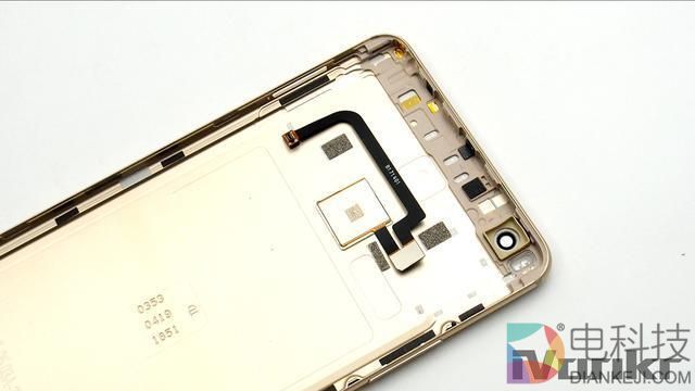 小米Max 2首发拆解:做工提升/维修成本低