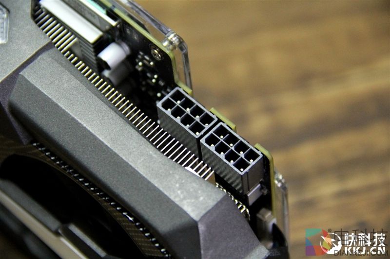 5899元！索泰GTX 1080 Ti PGF评测：卡皇更完美