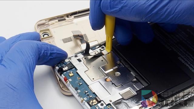 小米Max 2首发拆解:做工提升/维修成本低