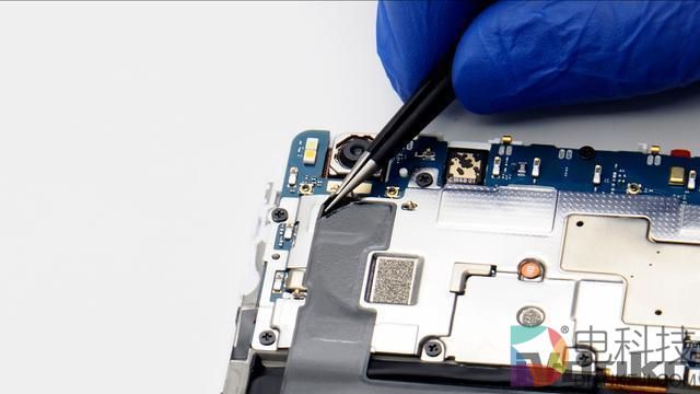 小米Max 2首发拆解:做工提升/维修成本低