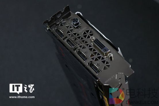 颜值与性能齐飞：七彩虹iGame GTX1080Ti Vulcan AD测评