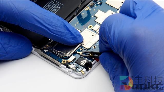 小米Max 2首发拆解:做工提升/维修成本低