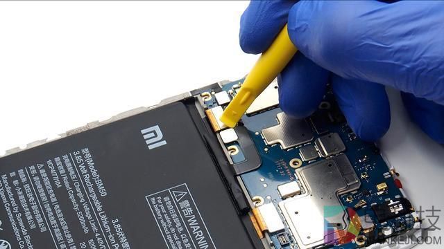 小米Max 2首发拆解:做工提升/维修成本低