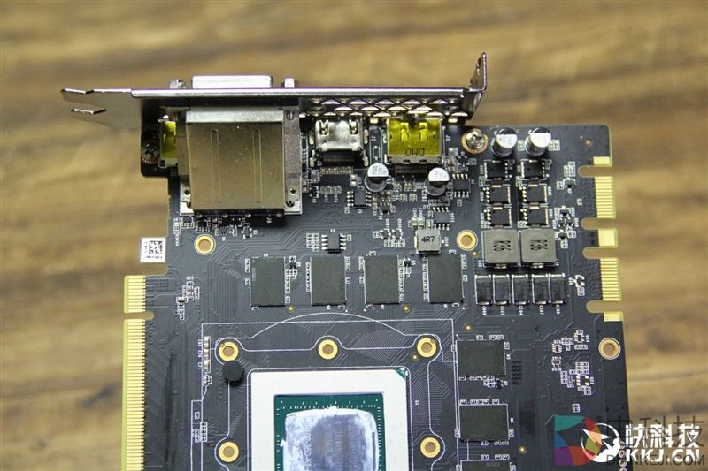 5899元！索泰GTX 1080 Ti PGF评测：卡皇更完美