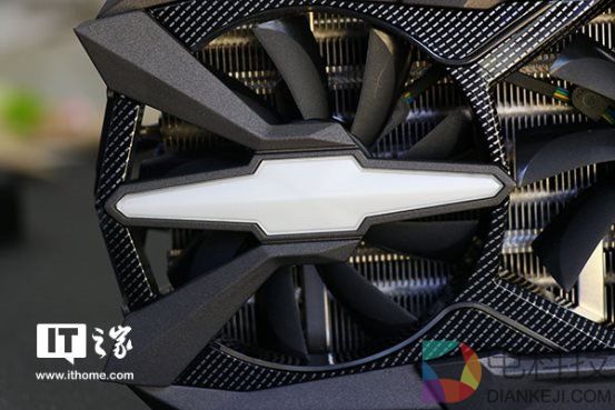 16+2相供电显神威:索泰GTX 1080 Ti PGF显卡测评