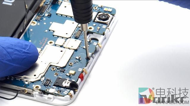 小米Max 2首发拆解:做工提升/维修成本低