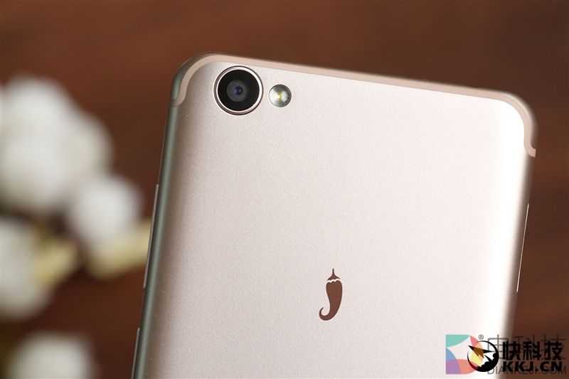 599元！红辣椒4A体验评测：下一个爆款百元机