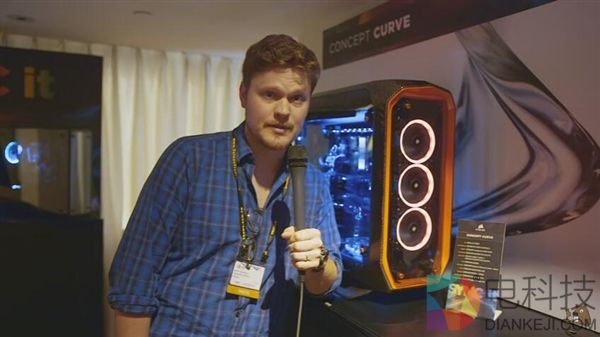 海盗船新机箱12万一个!纯手工碳纤维+曲面玻璃