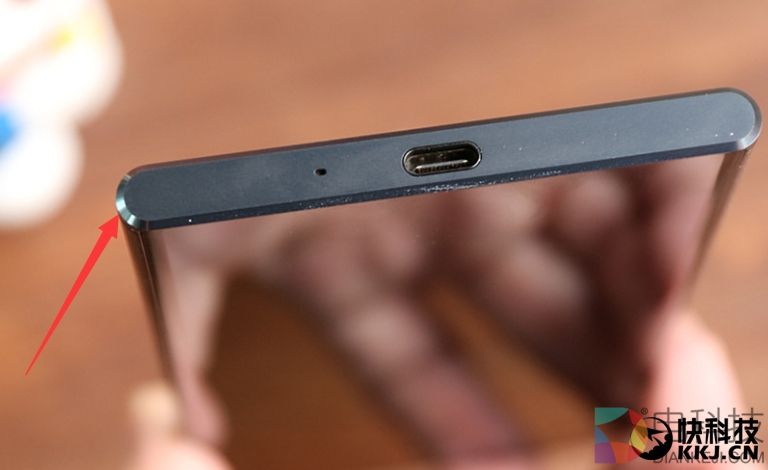 最强黑科技！4K屏+960帧慢动作：索尼Xperia XZ Premium评测