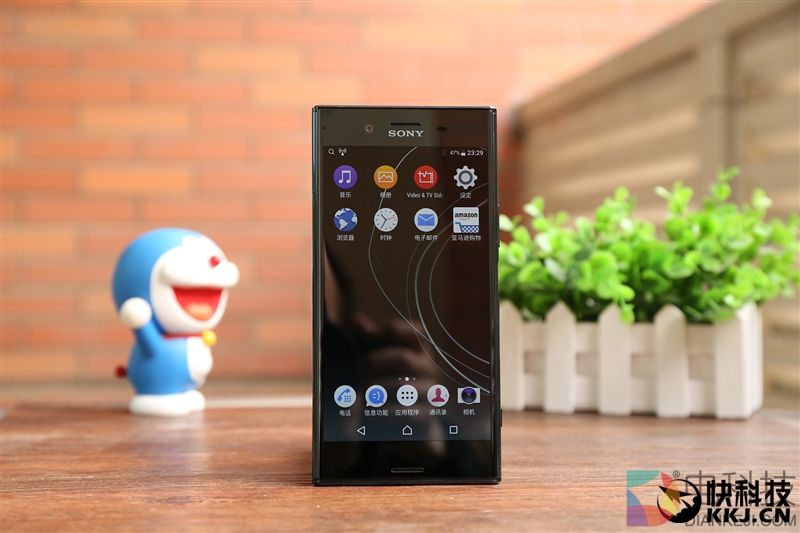 最强黑科技！4K屏+960帧慢动作：索尼Xperia XZ Premium评测