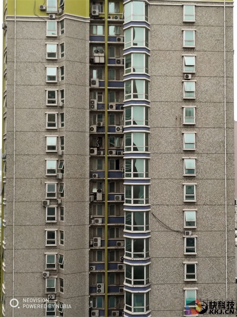 外媒眼中的国产最强机！nubia Z17体验评测：无边框+变焦双摄