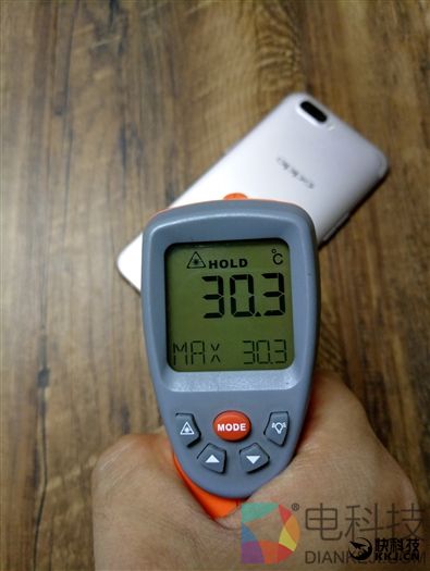 OPPO R11评测：首发骁龙660！下一个2000万销量爆款