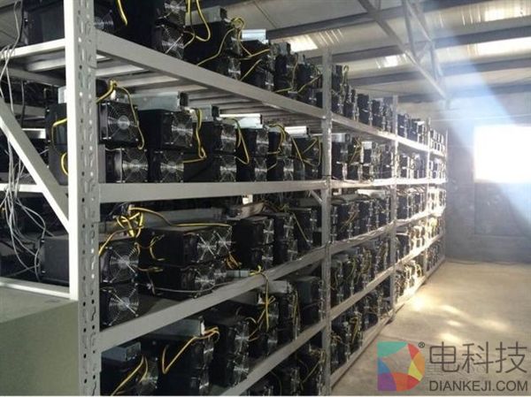 比特币最强挖矿机就长这样：8张GTX 1060显卡