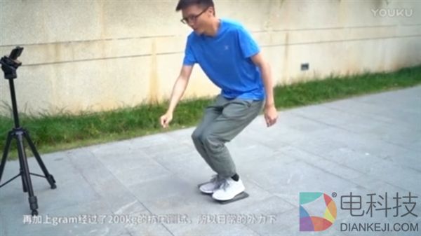 新老激情碰撞:LG gram对决ThinkPad X1 Carbon