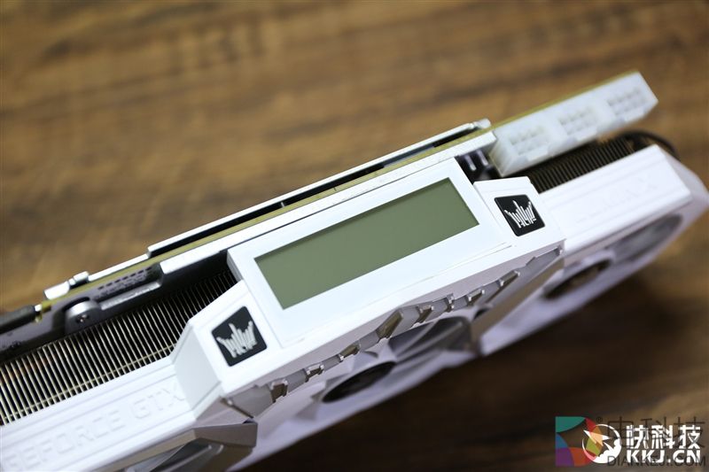 6999元纯白信仰！影驰GTX 1080 Ti HOF名人堂评测