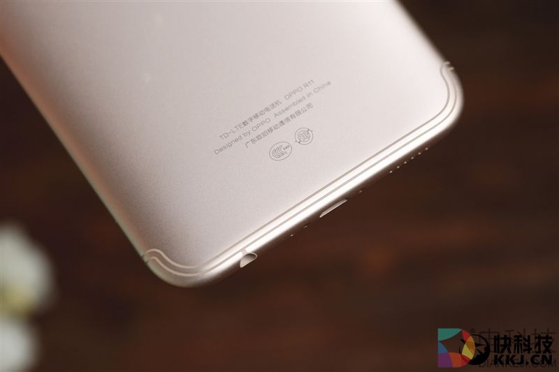 OPPO R11评测：首发骁龙660！下一个2000万销量爆款