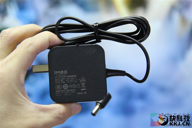 imea儿童无屏电视评测：红外息屏+护眼模式！也许它比你更关心熊孩子的视力