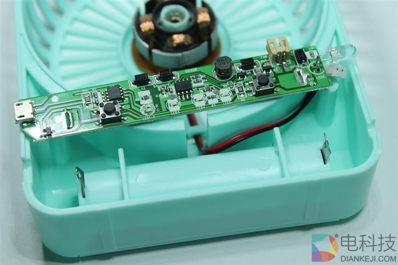 电扇一开 清风徐来：羽博Y-F01小风扇评测