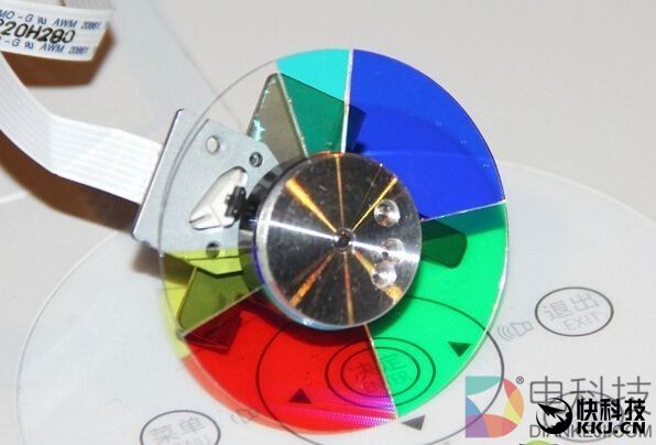 imea儿童无屏电视评测：红外息屏+护眼模式！也许它比你更关心熊孩子的视力