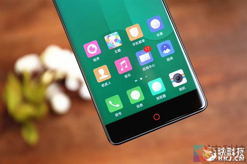 外媒眼中的国产最强机！nubia Z17体验评测：无边框+变焦双摄