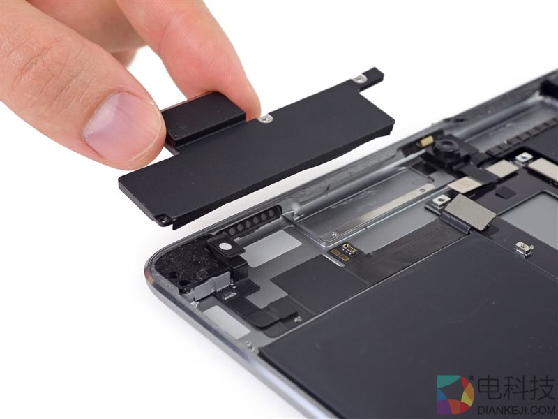 10.5英寸iPad Pro拆解:史上最难拆的iPad