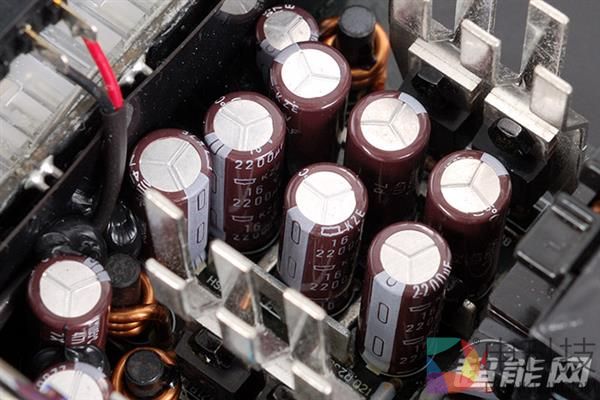 蓝屏不一定是微软的锅！这个高了也不行