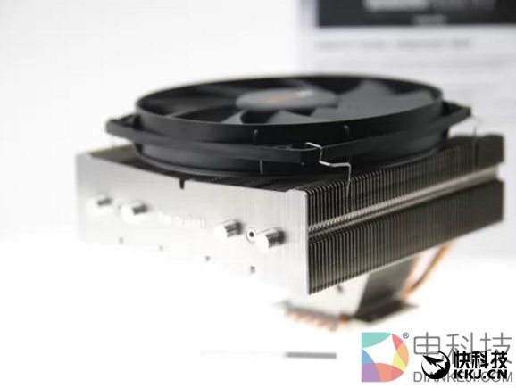 超静音CPU一体式液冷散热器：机箱瞬间安静