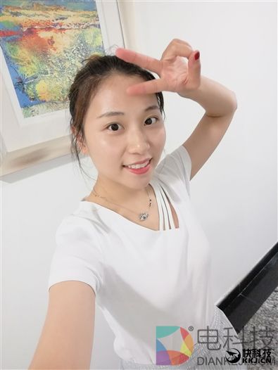 HUAWEI nova 2自拍深度体验:为了它我上街找了7位美女