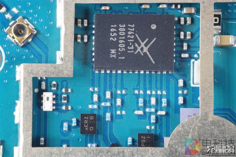 全网首拆：紫米4G路由器MF885拆解